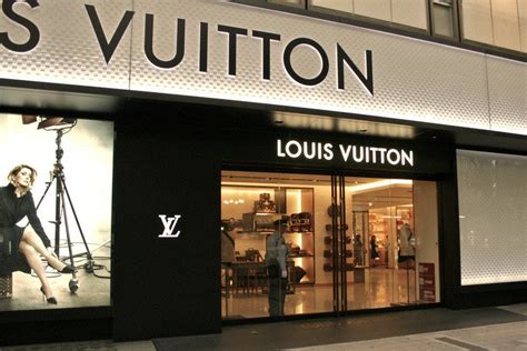 louis vuitton roma|buying louis vuitton in rome.